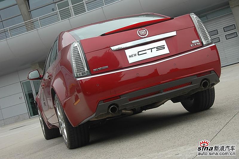 试驾全新凯迪拉克CTS
