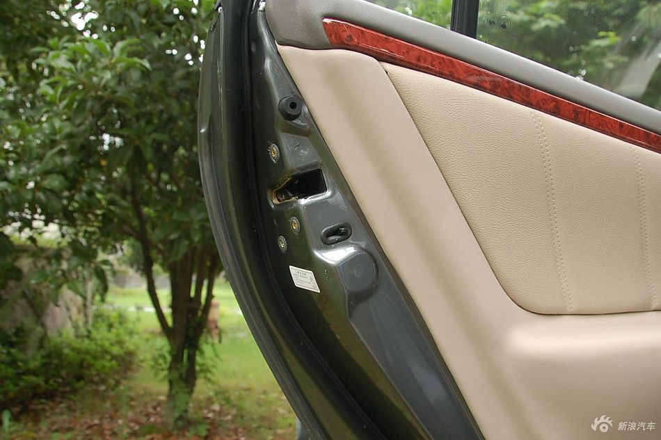 远景豪华智能导航版内饰实拍