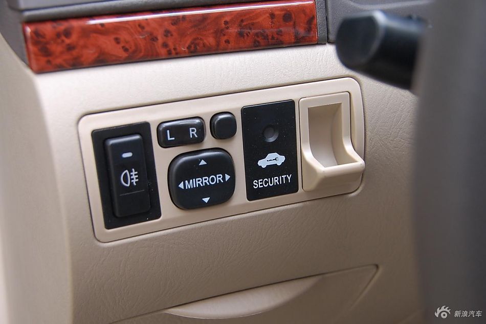 远景豪华智能导航版内饰实拍