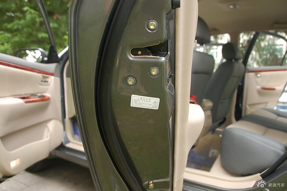 远景豪华智能导航版内饰实拍