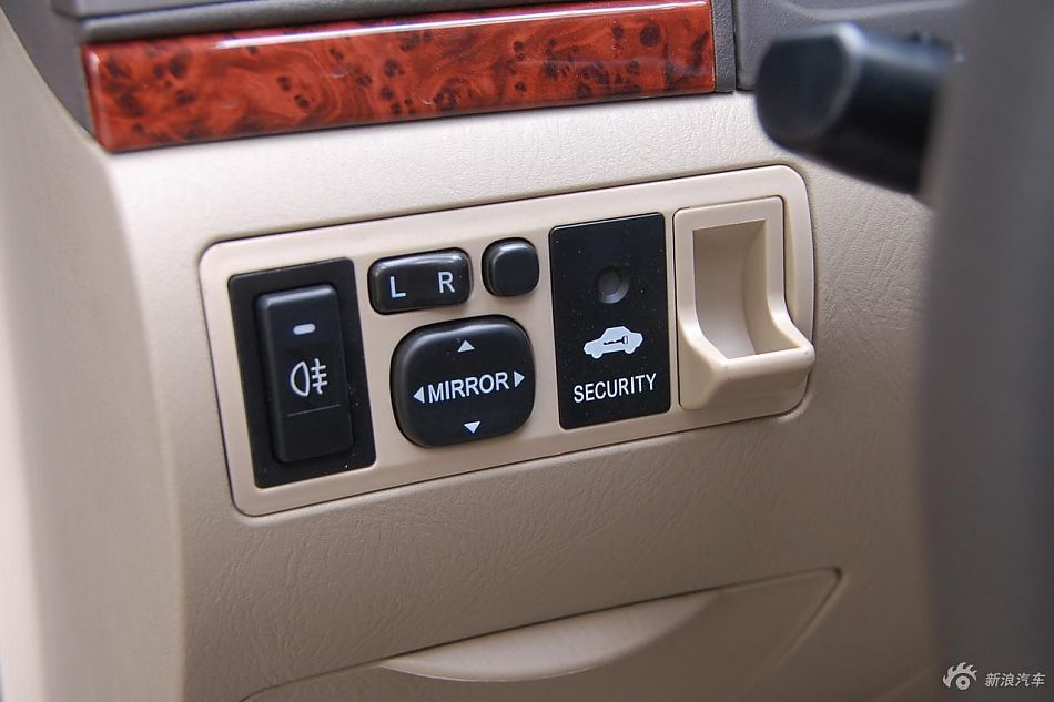 远景豪华智能导航版内饰实拍