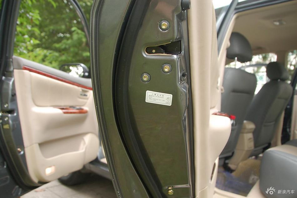 远景豪华智能导航版内饰实拍