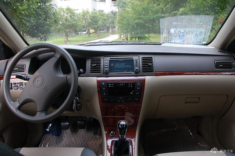远景豪华智能导航版内饰实拍