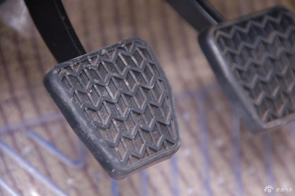 远景豪华智能导航版内饰实拍