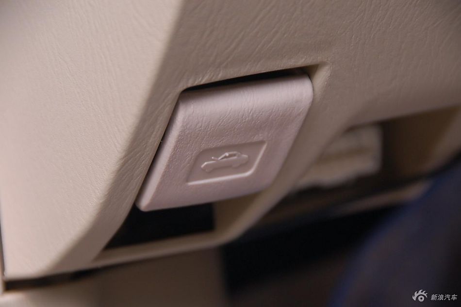 远景豪华智能导航版内饰实拍