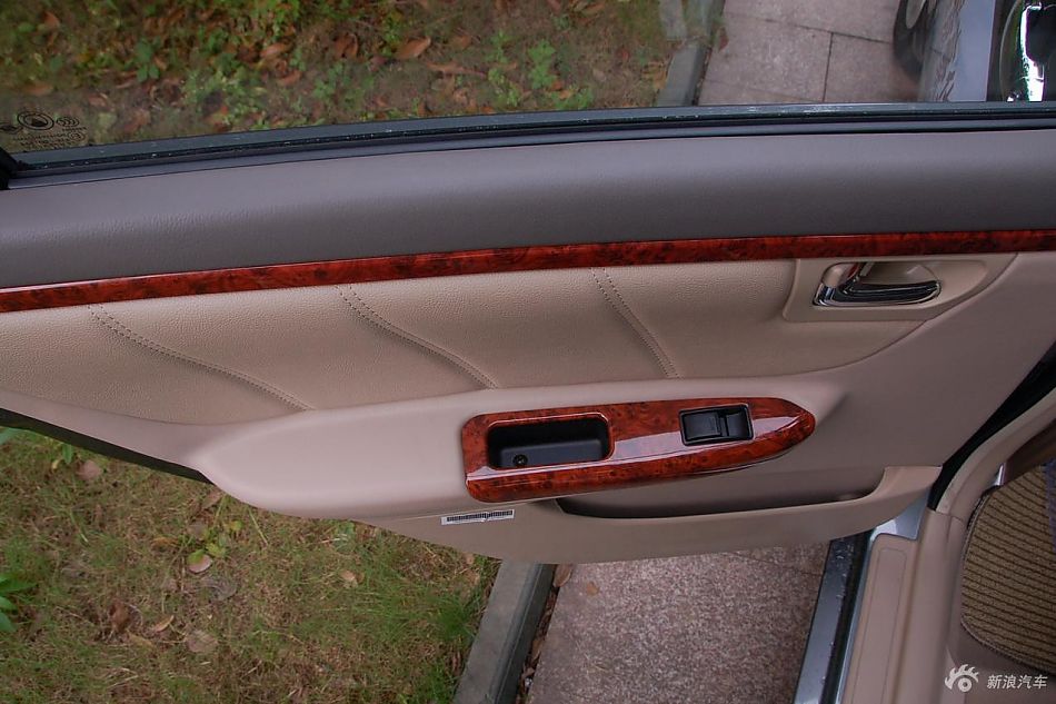 远景豪华智能导航版内饰实拍
