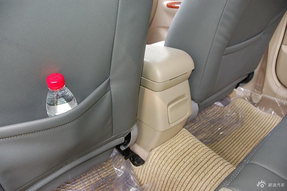 远景豪华智能导航版内饰实拍