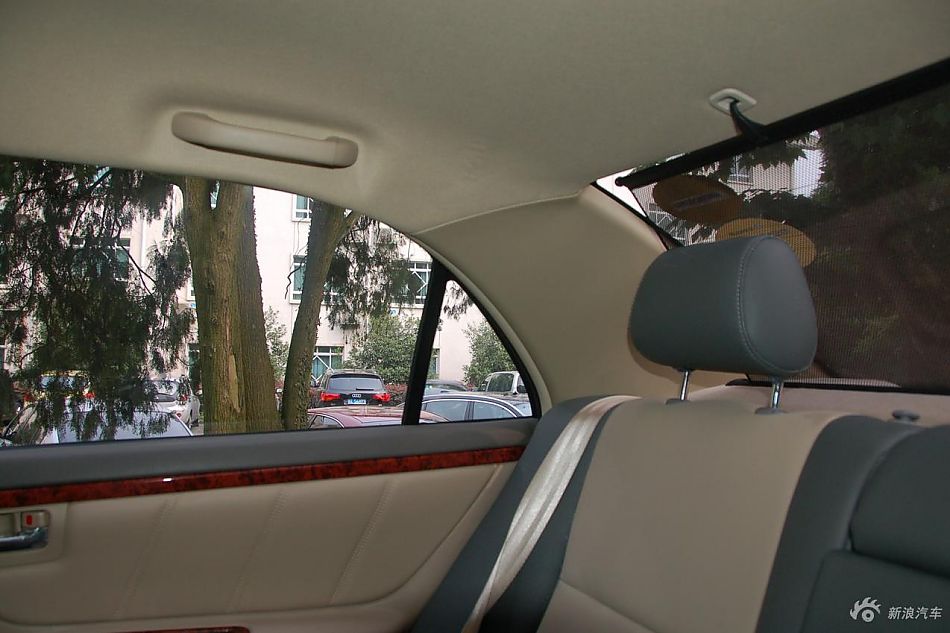 远景豪华智能导航版内饰实拍