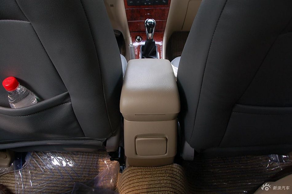 远景豪华智能导航版内饰实拍