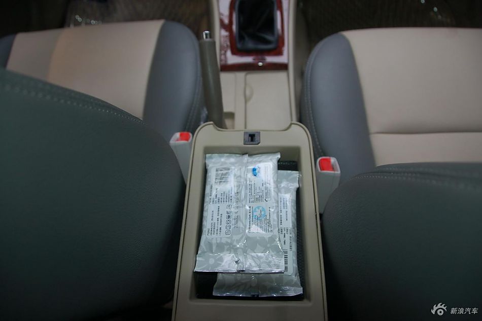 远景豪华智能导航版内饰实拍