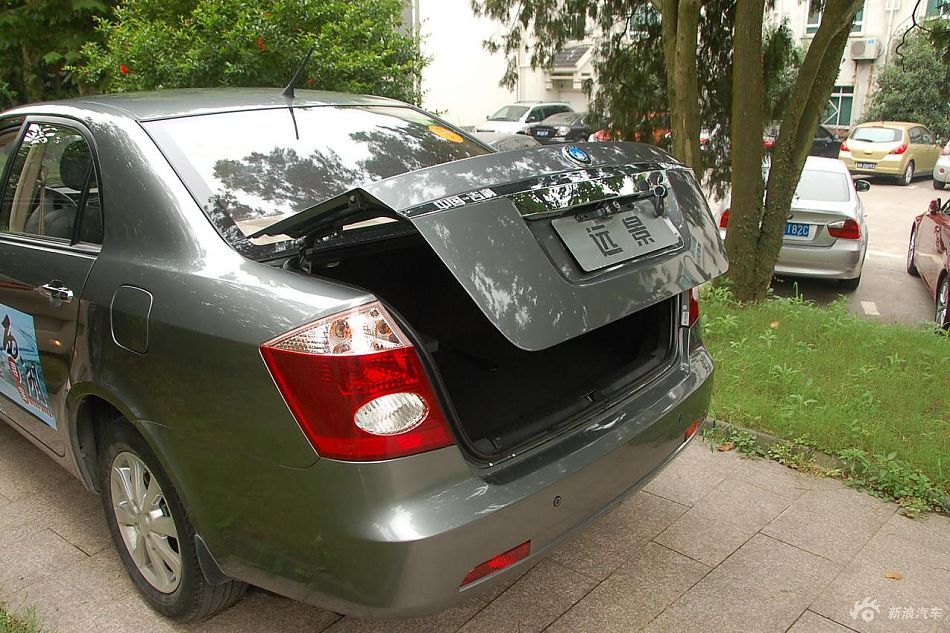 远景豪华智能导航版外观实拍