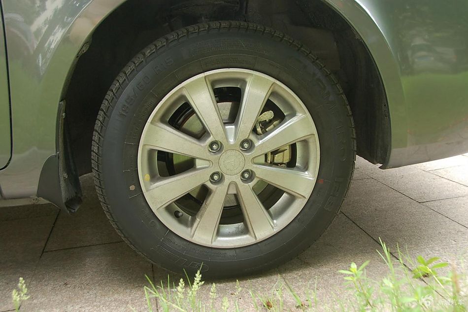 远景豪华智能导航版外观实拍