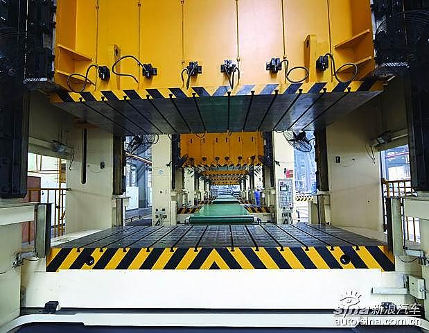 生产组装线图片