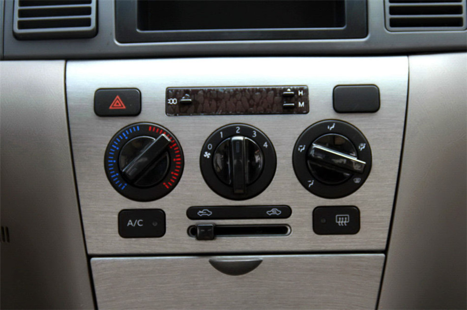 新 2012款 1.5L MT CVVT豪华型 内饰