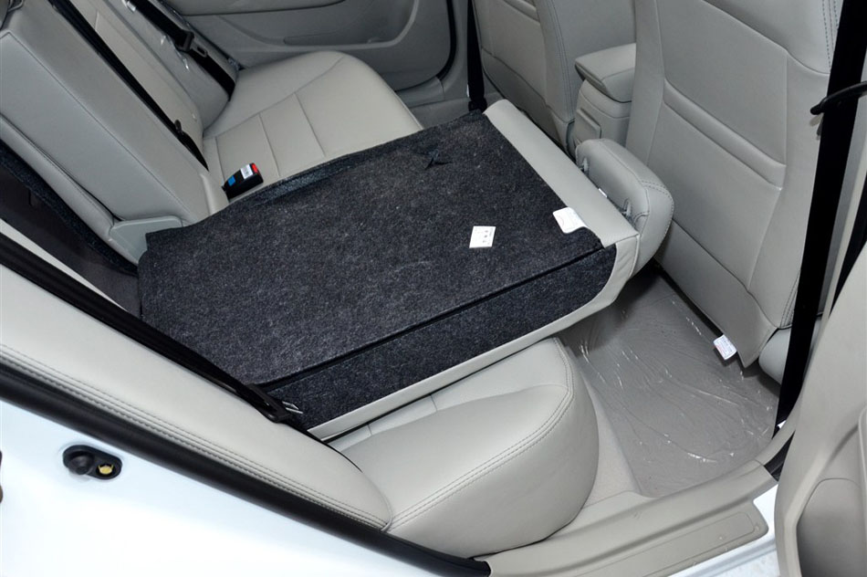 2015款 1.5L 手动精英型 空间