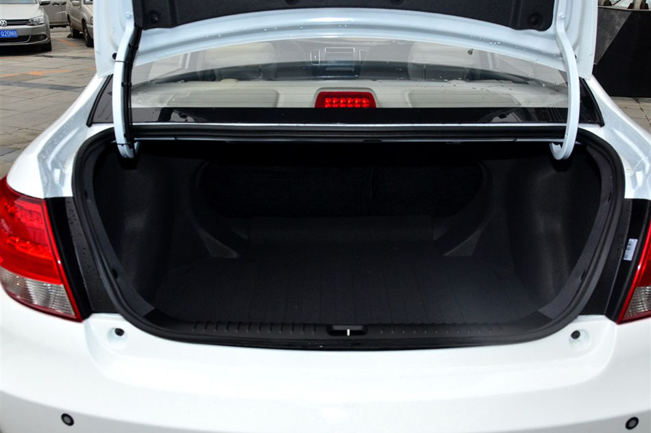 2015款 1.5L 手动精英型 空间