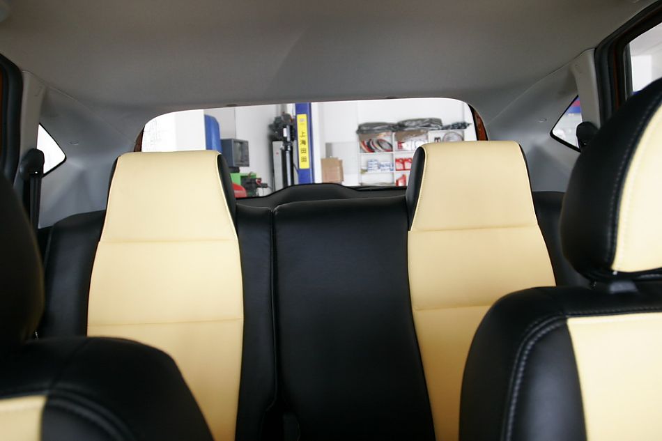 长安汽车奔奔座椅