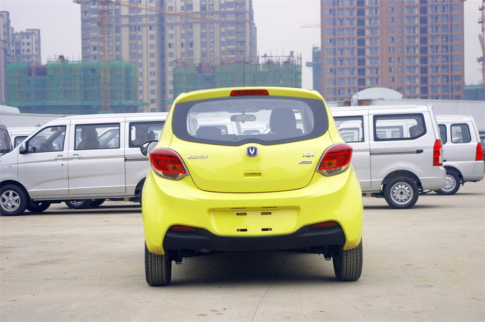 奔奔 2014款 1.4L MT 豪华型 外观