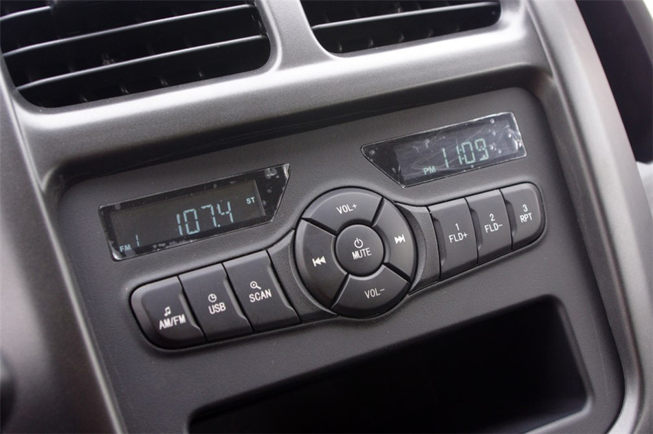 奔奔 2014款 1.4L MT 豪华型 内饰