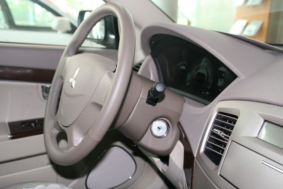 东南汽车戈蓝方向盘