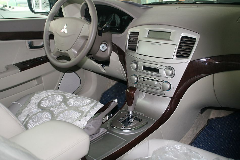 东南汽车戈蓝内饰