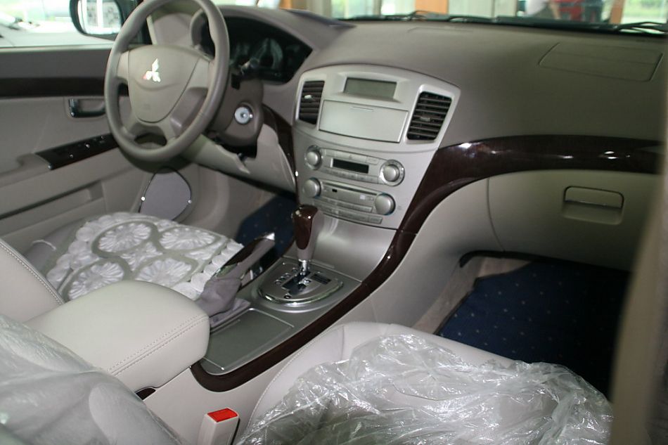 东南汽车戈蓝内饰