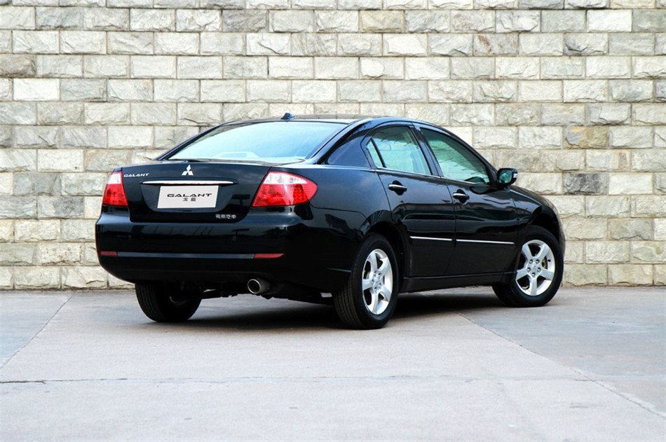 2012款 2.0L AT 铭仕版 外观