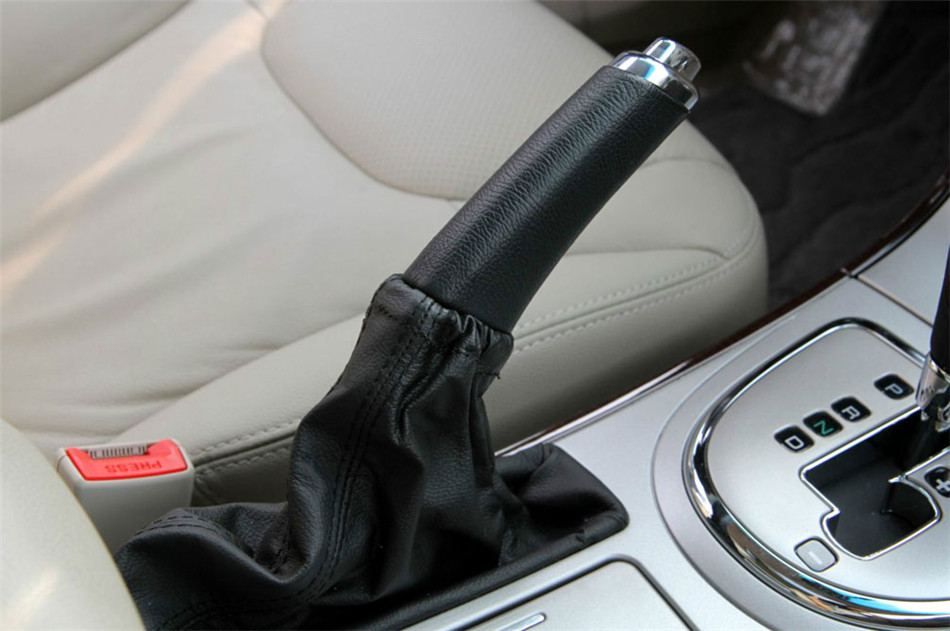 2012款 2.0L AT 铭仕版 内饰