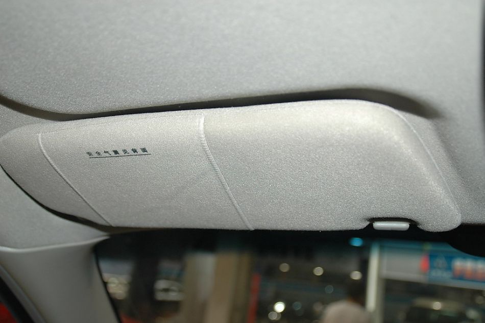 华泰圣达菲内饰