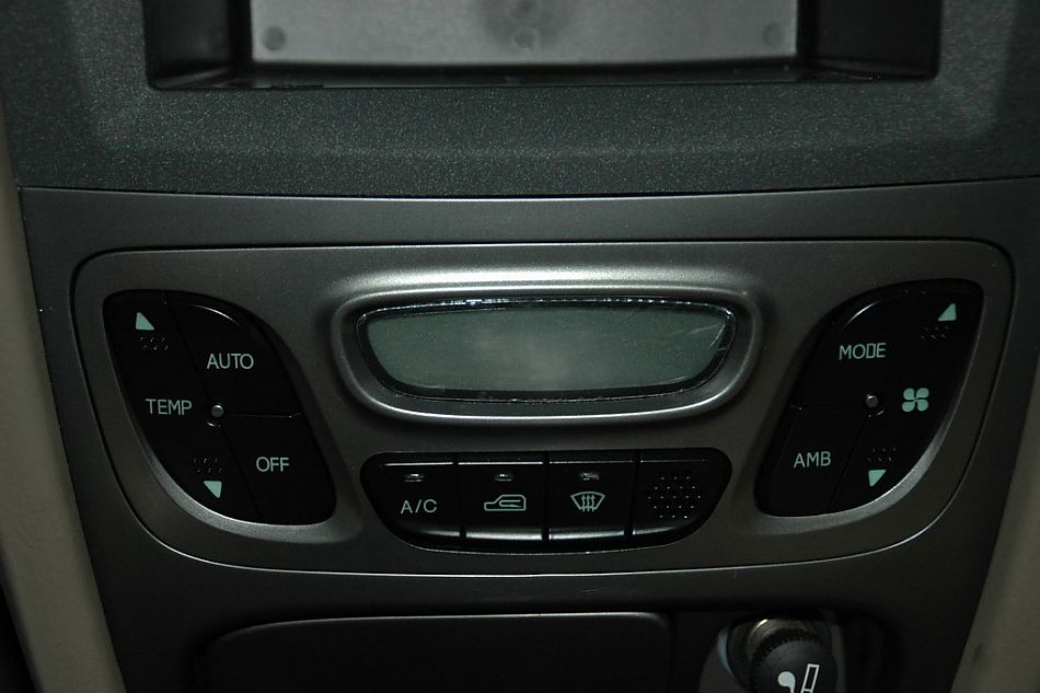 华泰圣达菲内饰