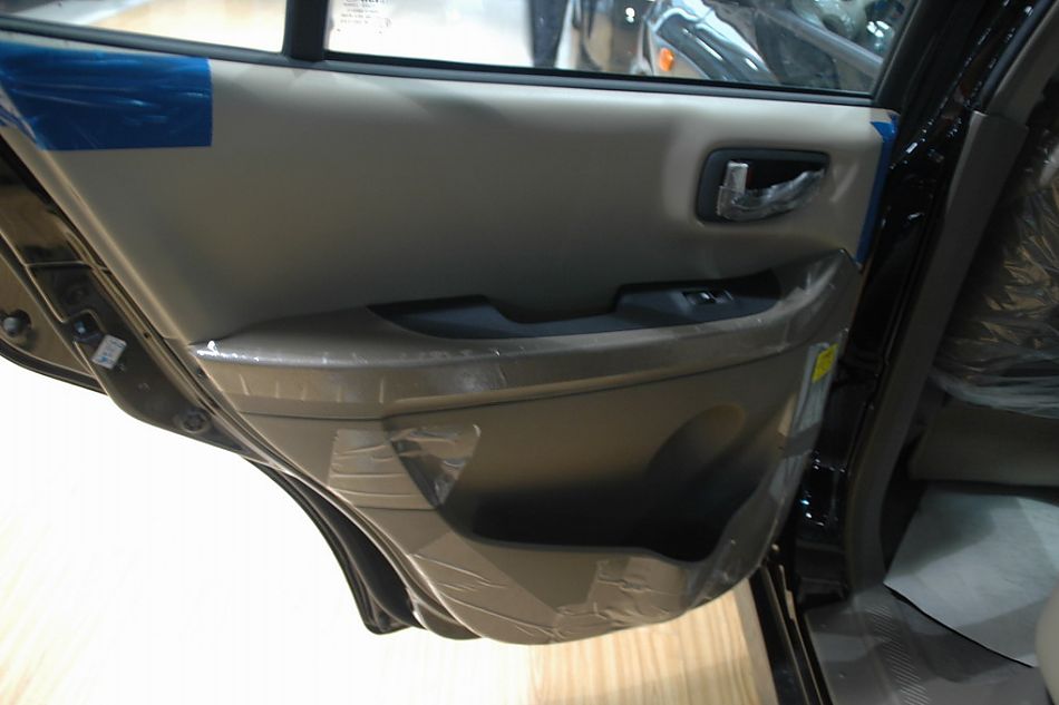 华泰圣达菲内饰