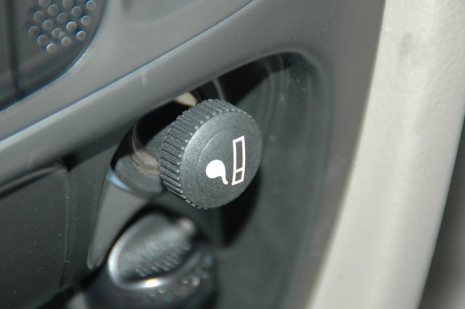 华泰圣达菲内饰