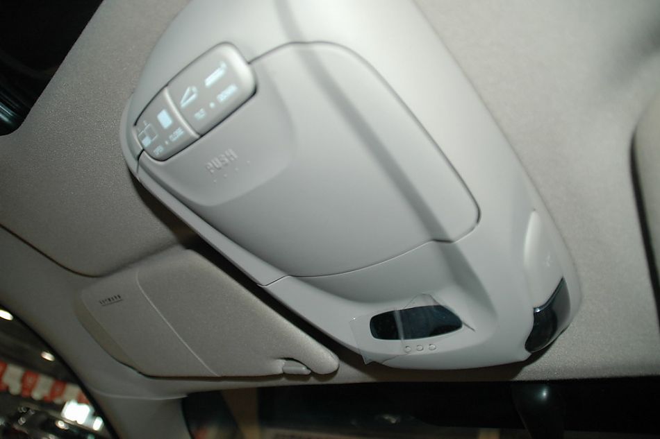 华泰圣达菲内饰