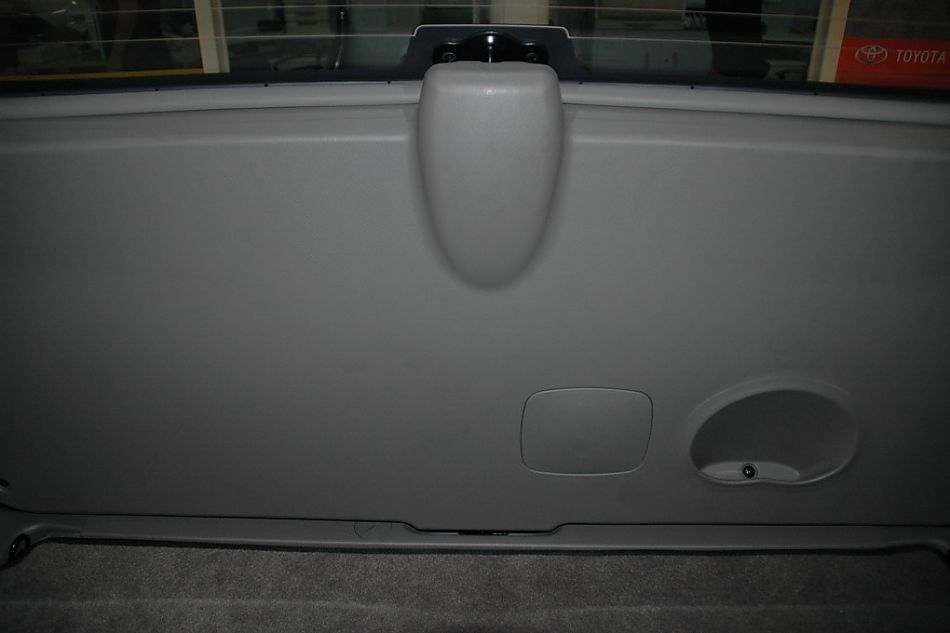 华泰圣达菲内饰