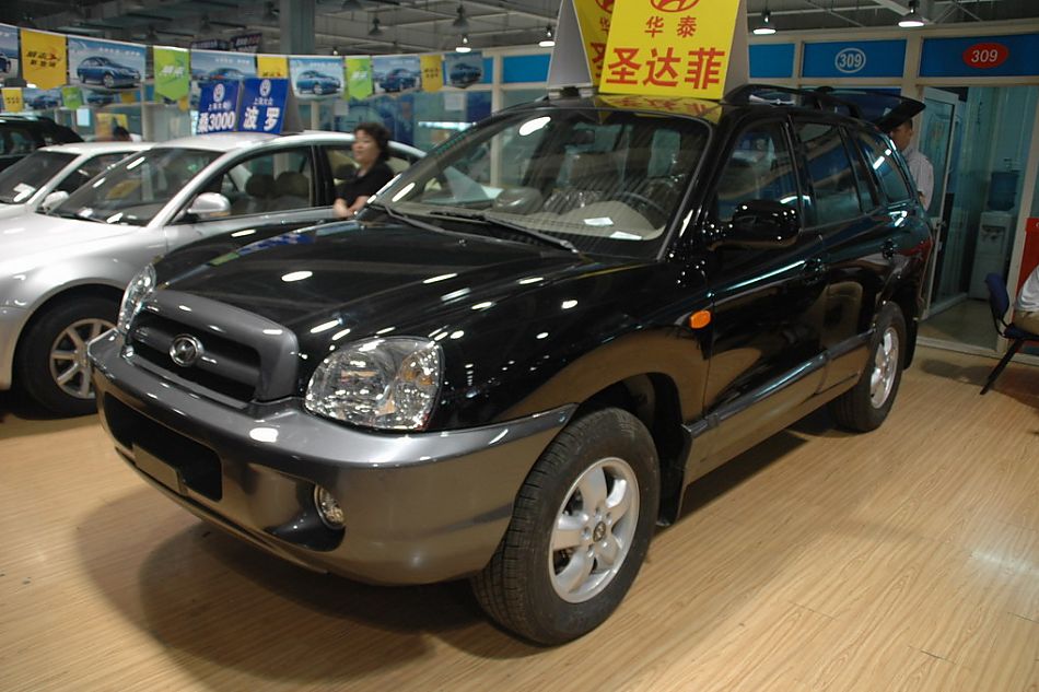 华泰圣达菲外观