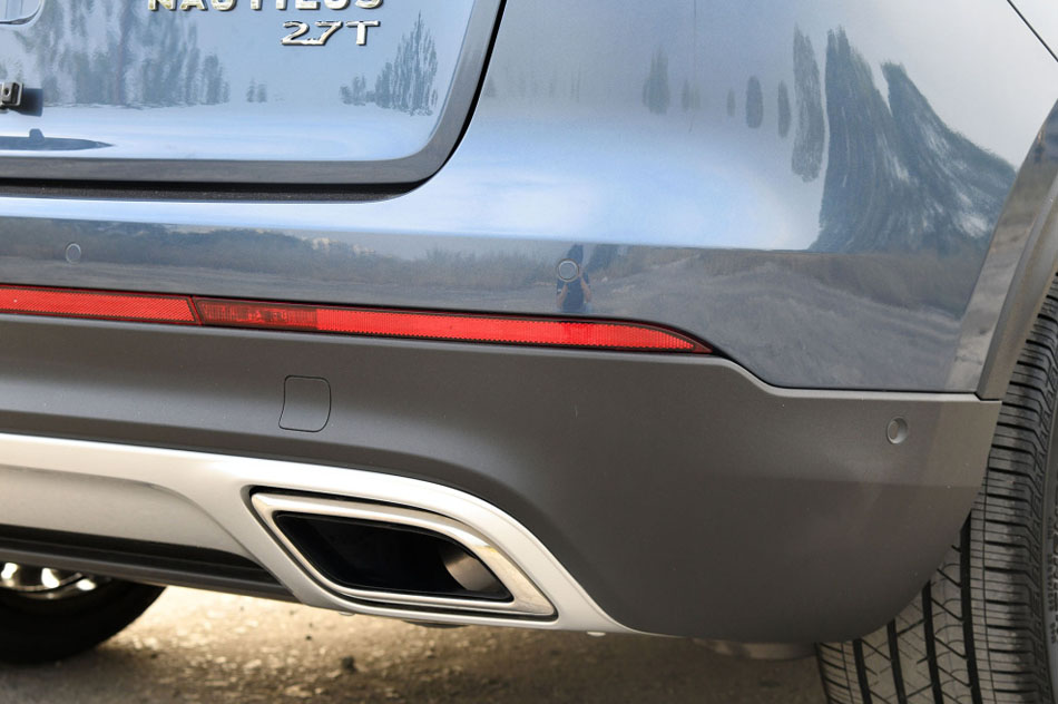 2021款 2.7T 四驱总统版 细节