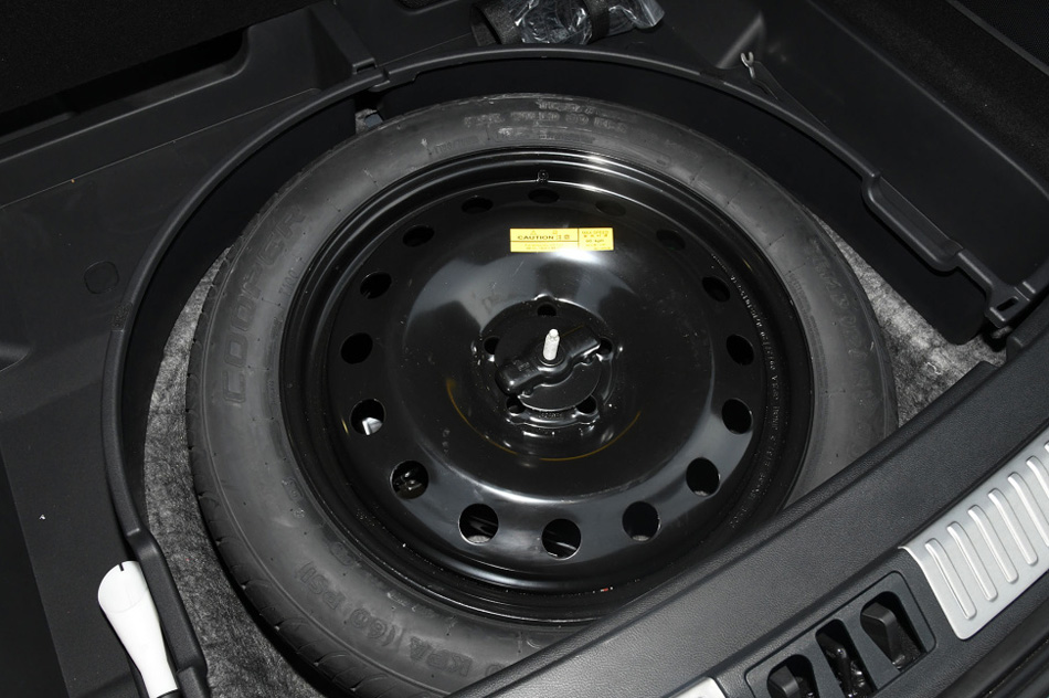 2021款 2.7T 四驱总统版 细节