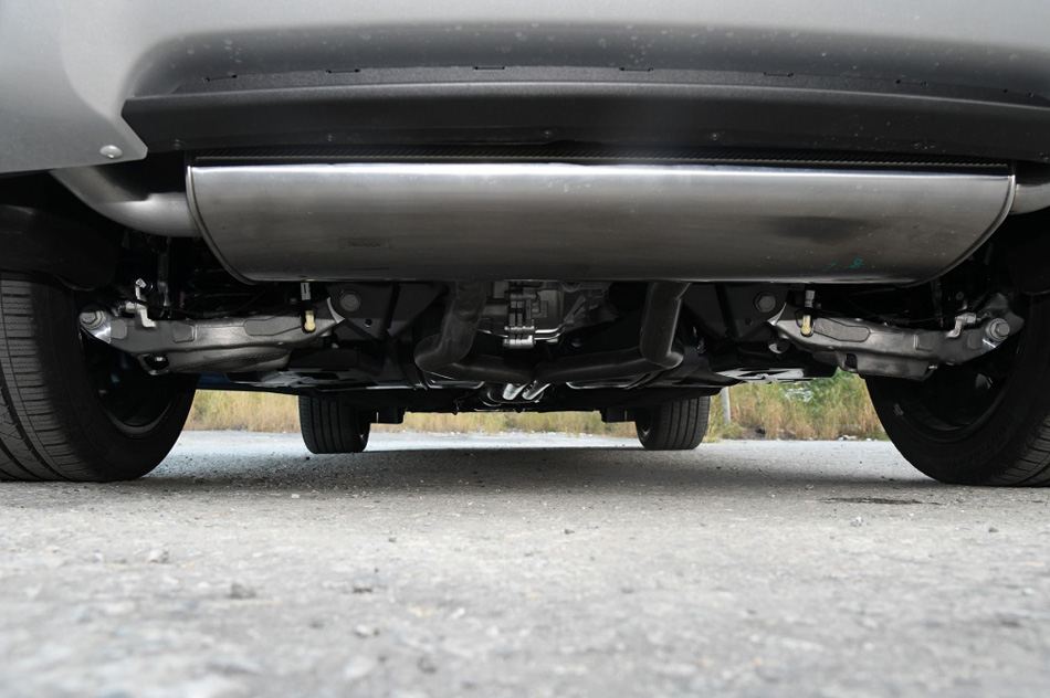 2021款 2.7T 四驱总统版 引擎底盘