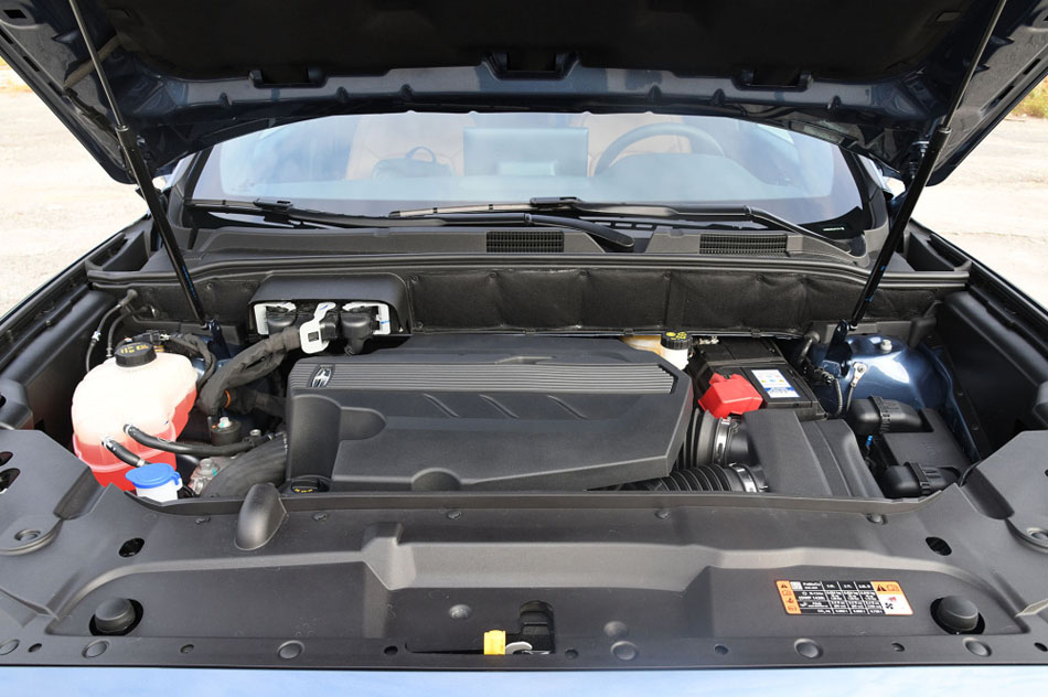 2021款 2.7T 四驱总统版 引擎底盘