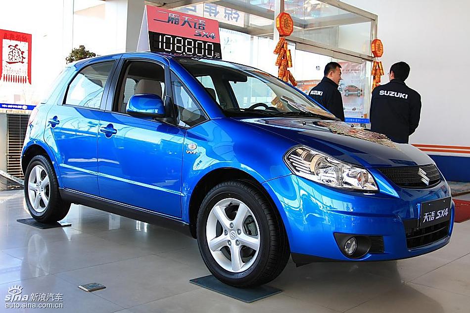 长安铃木天语SX4两厢版实拍