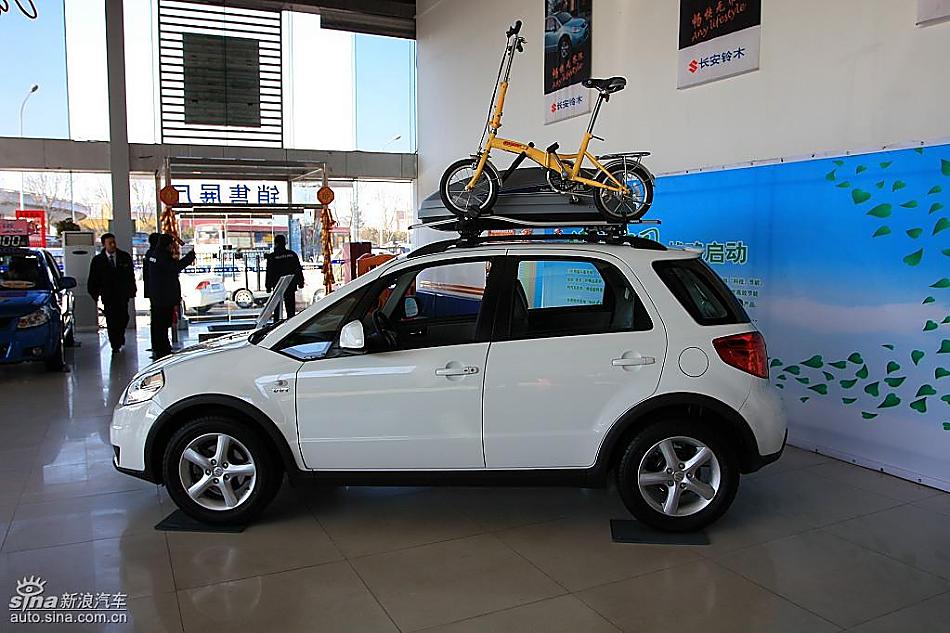 长安铃木天语SX4两厢版实拍