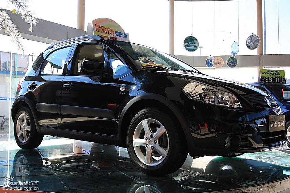 长安铃木天语SX4两厢版实拍