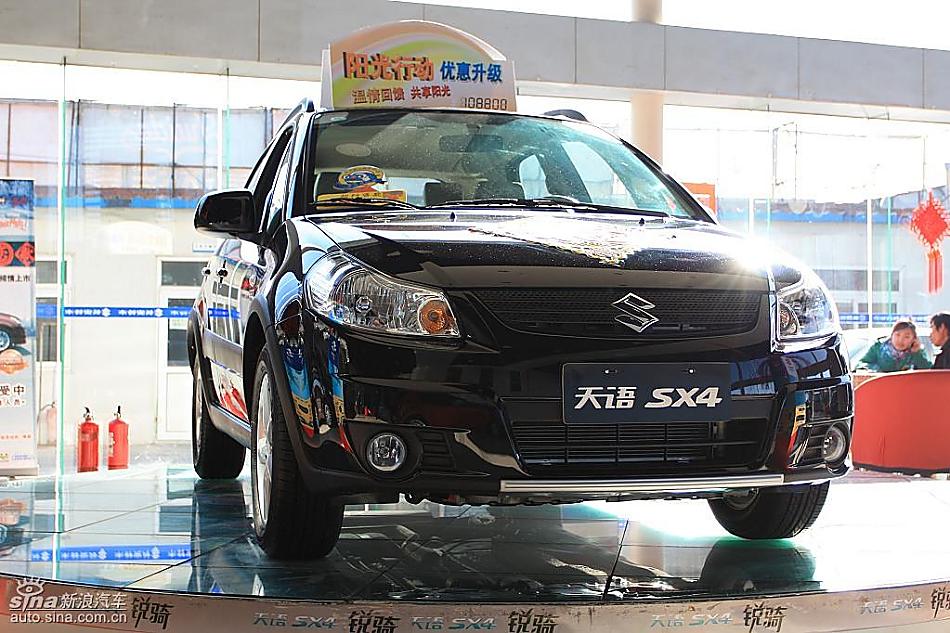 长安铃木天语SX4两厢版实拍