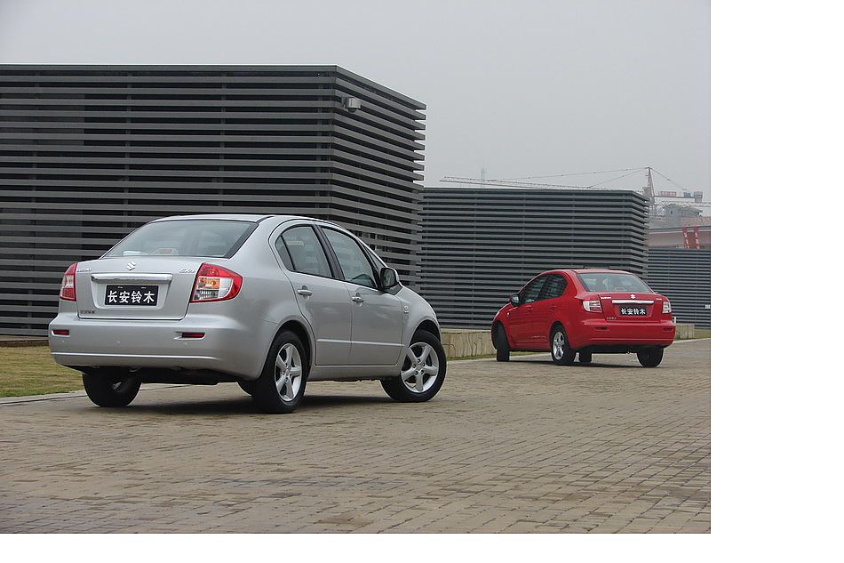 天语SX4官方照片