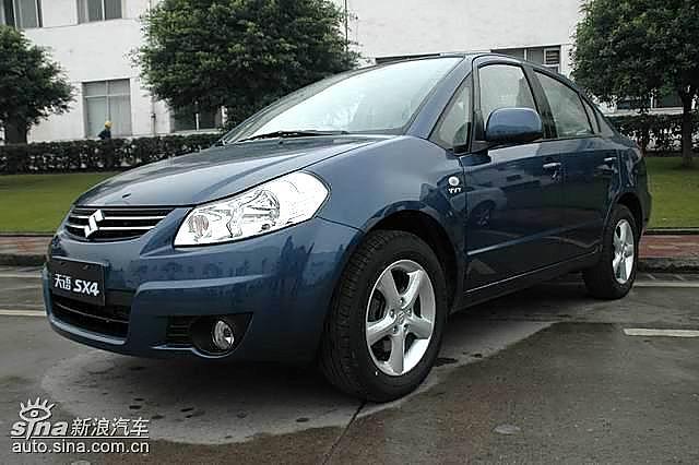 天语SX4侧外观