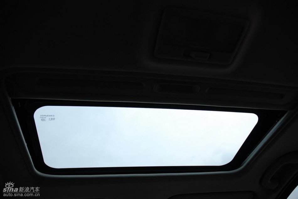 长安铃木全新天语SX4内饰实拍图