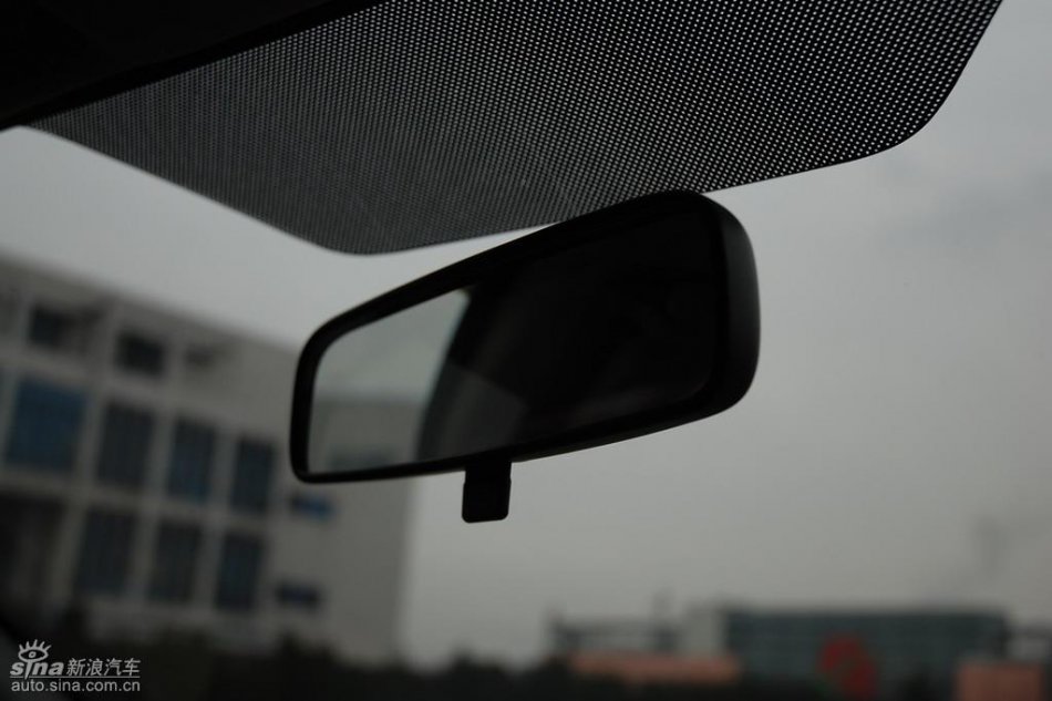 长安铃木全新天语SX4内饰实拍图