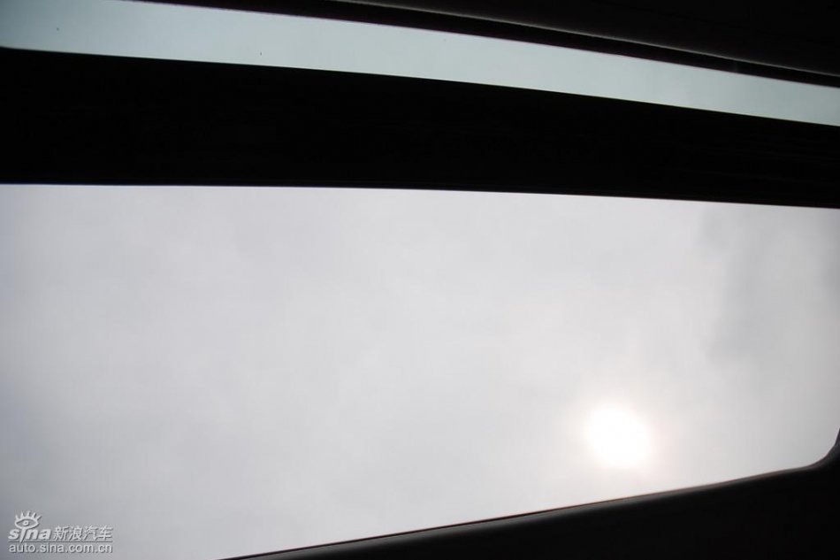 长安铃木全新天语SX4内饰实拍图