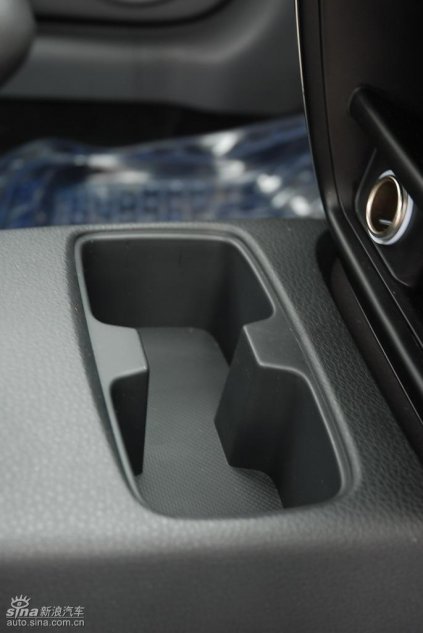 长安铃木全新天语SX4内饰实拍图