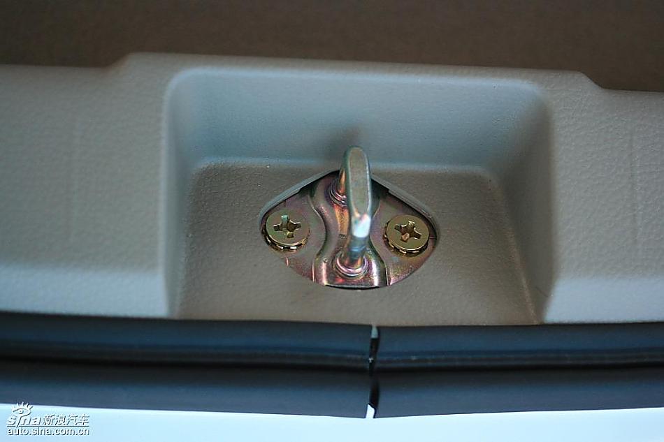 长安铃木天语SX4两厢版实拍